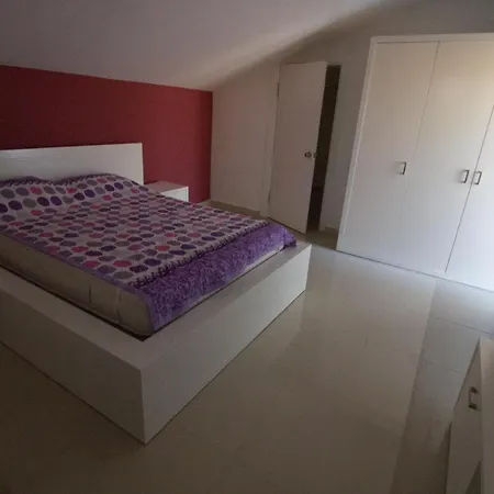 5 Bedroom In Vilă *