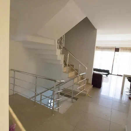 5 Bedroom In Vilă