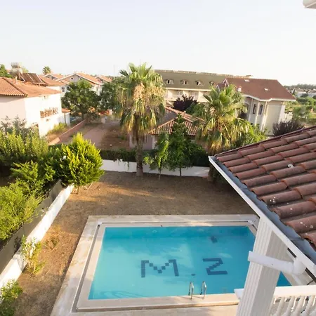 5 Bedroom In Villa *